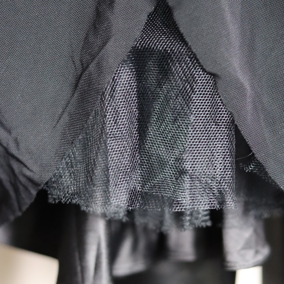 XS S Guess strapless Corset Back zip Dress with tulle layered volume skirt - Picture 2 of 3